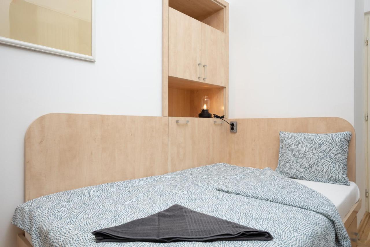 Emerald Suite With Free Parking Budapest Bagian luar foto